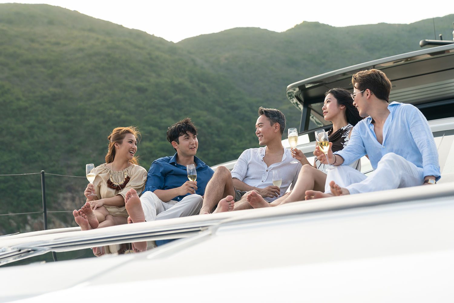 Trải nghiệm Hong Kong vào mùa thu và đông trên du thuyền cùng O2H2O