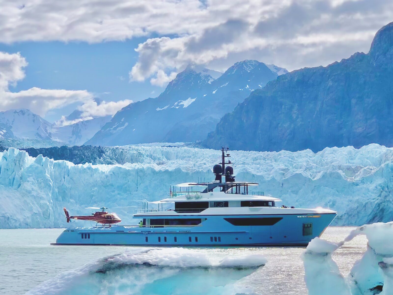 Khám Phá Dòng Siêu Du Thuyền Sanlorenzo: Alloy, Steel, X-Space, Explorer